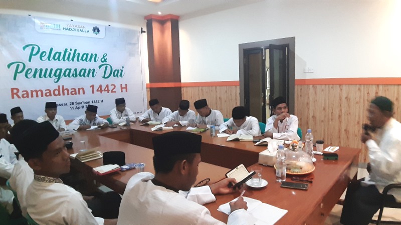 Dai Hidayatullah di Pegunungan Latimojong Layani Warga Belajar Mengaji